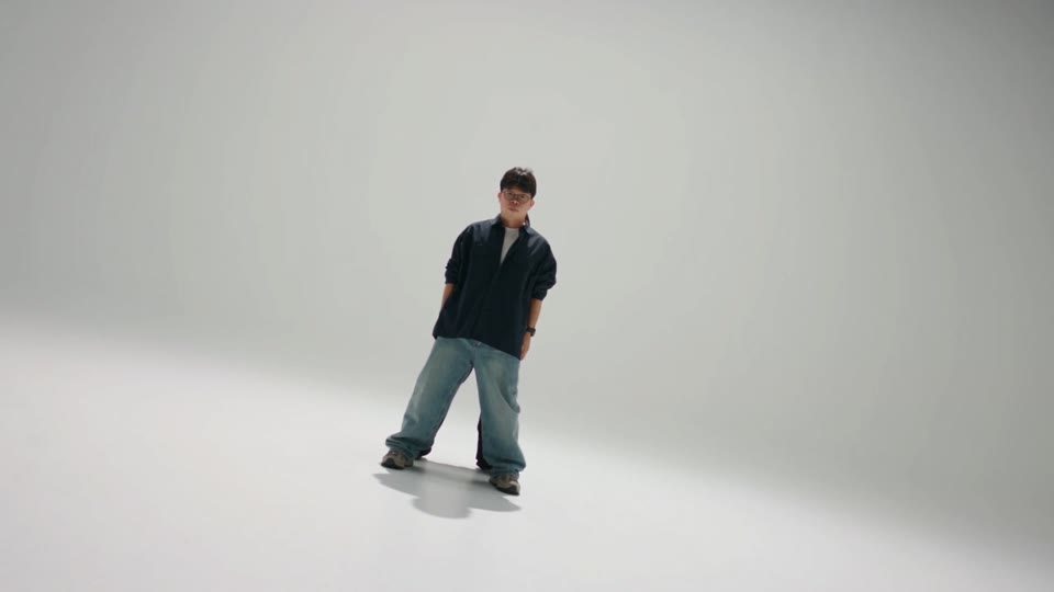 A2O LITE NEON AI Dance Template Guide: Photos, Motion, and a Better Final Clip